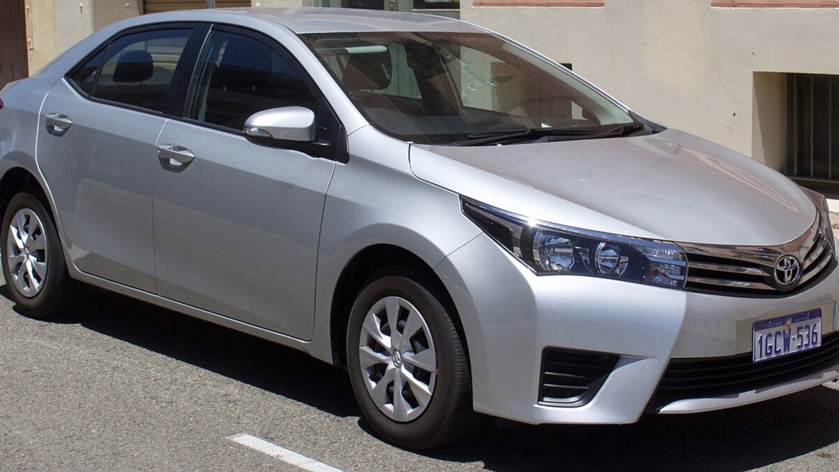 Toyota Corolla 2012-2016 г. в. 