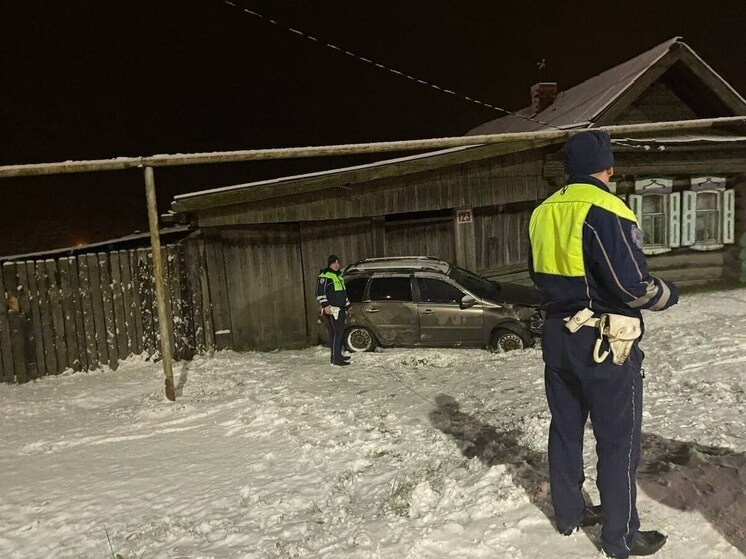     ДТП в Нижней Салде. Фото: t.me/gibdd_66.