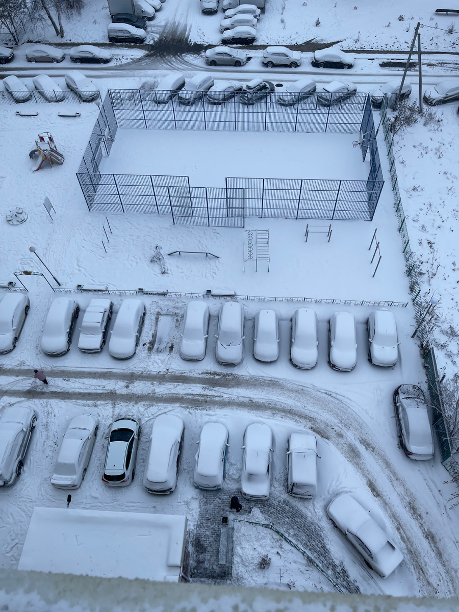 Утро воскресенья. Тоска. 