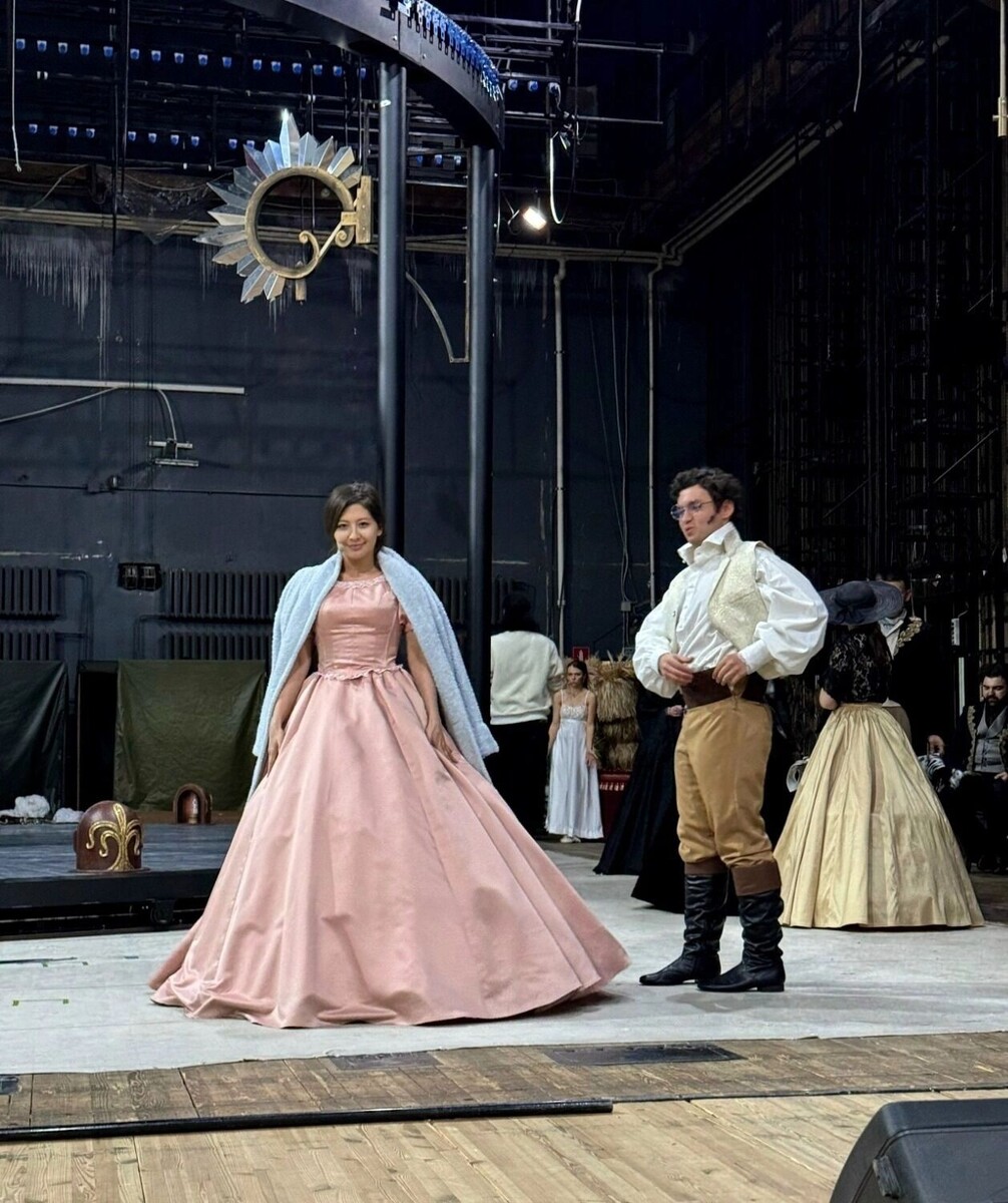     Источник: Оренбургский театр музыкальной комедии