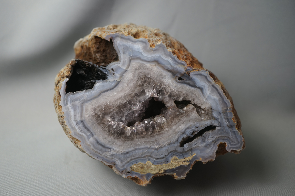 Готовая работа, поперечный размер в широкой части - 12 см.