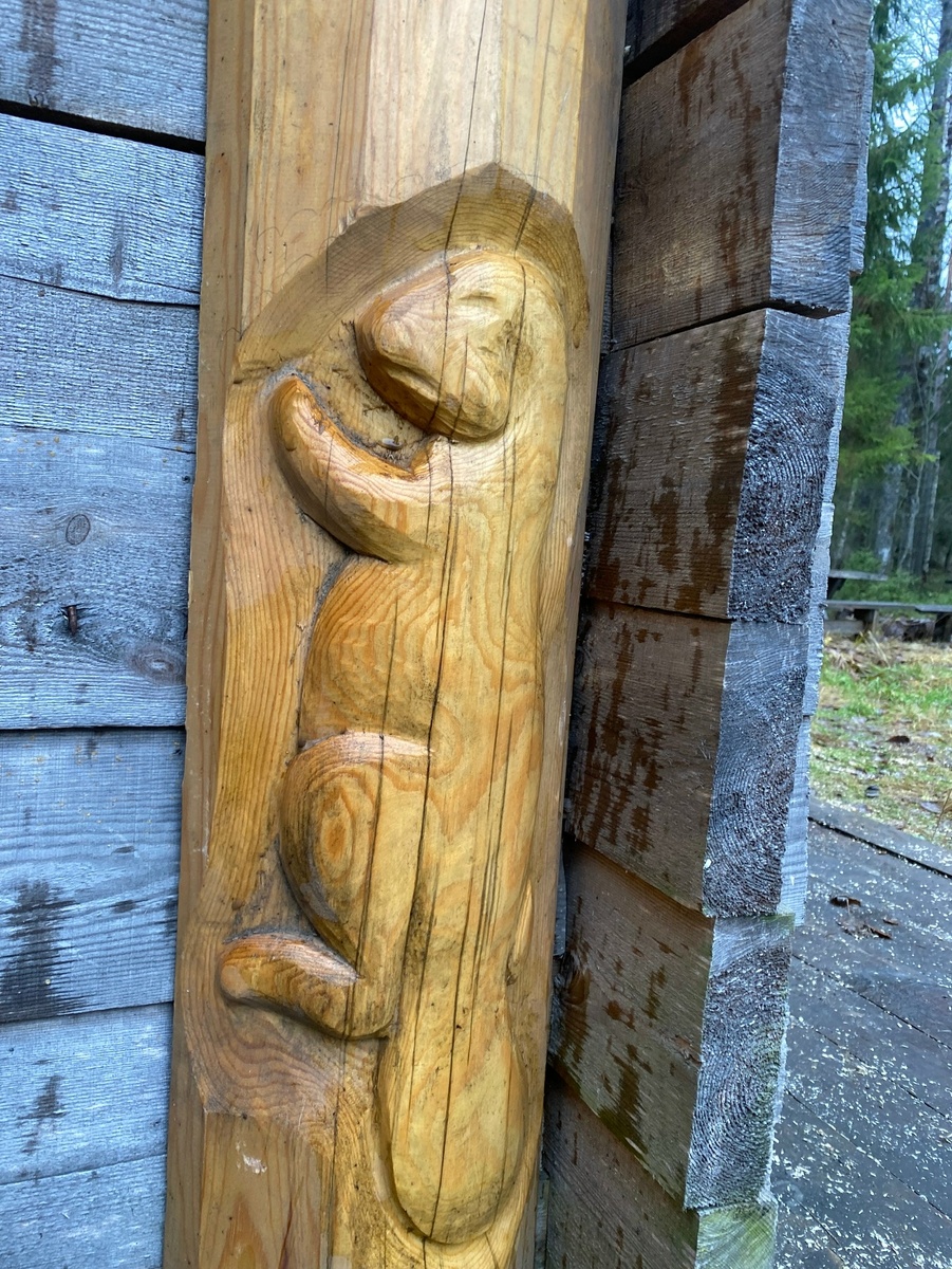    На развилке трассы «Фонтаны» ремонтируют лесное кафе© Трасса Фонтаны Петрозаводск / VK