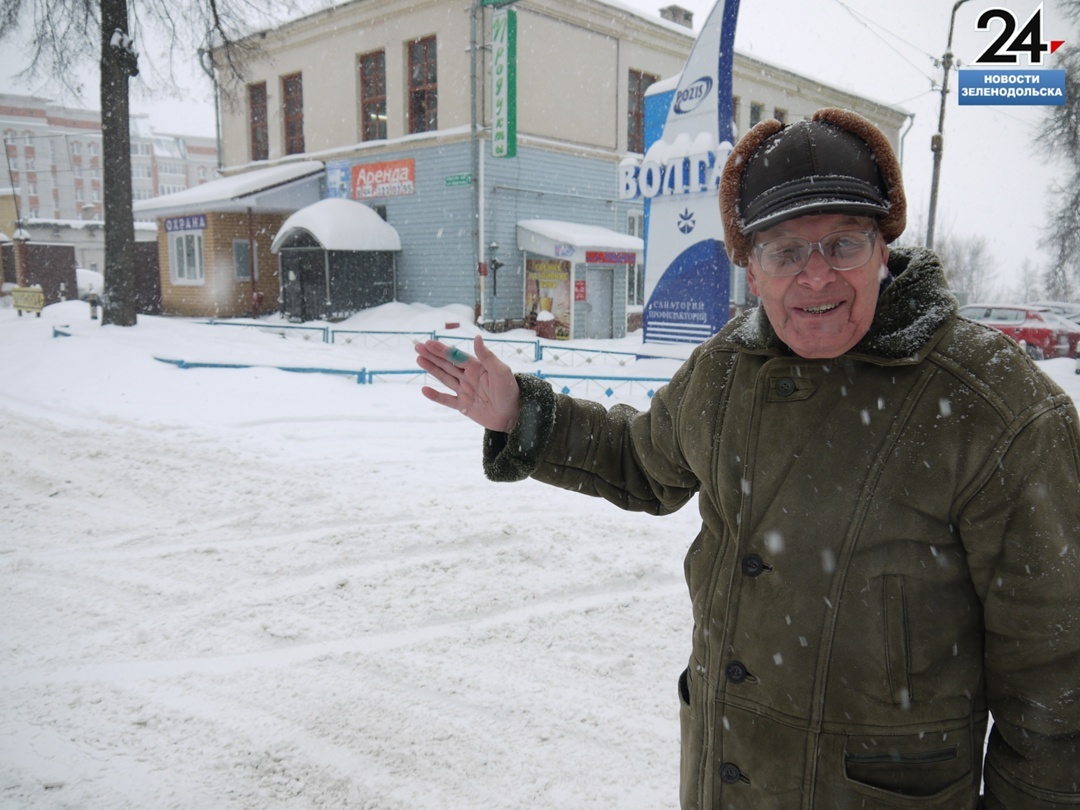 В 2018 году Владимир Георгиевич Луканин показывал нам, где проходила трасса узкоколейной железной дороги