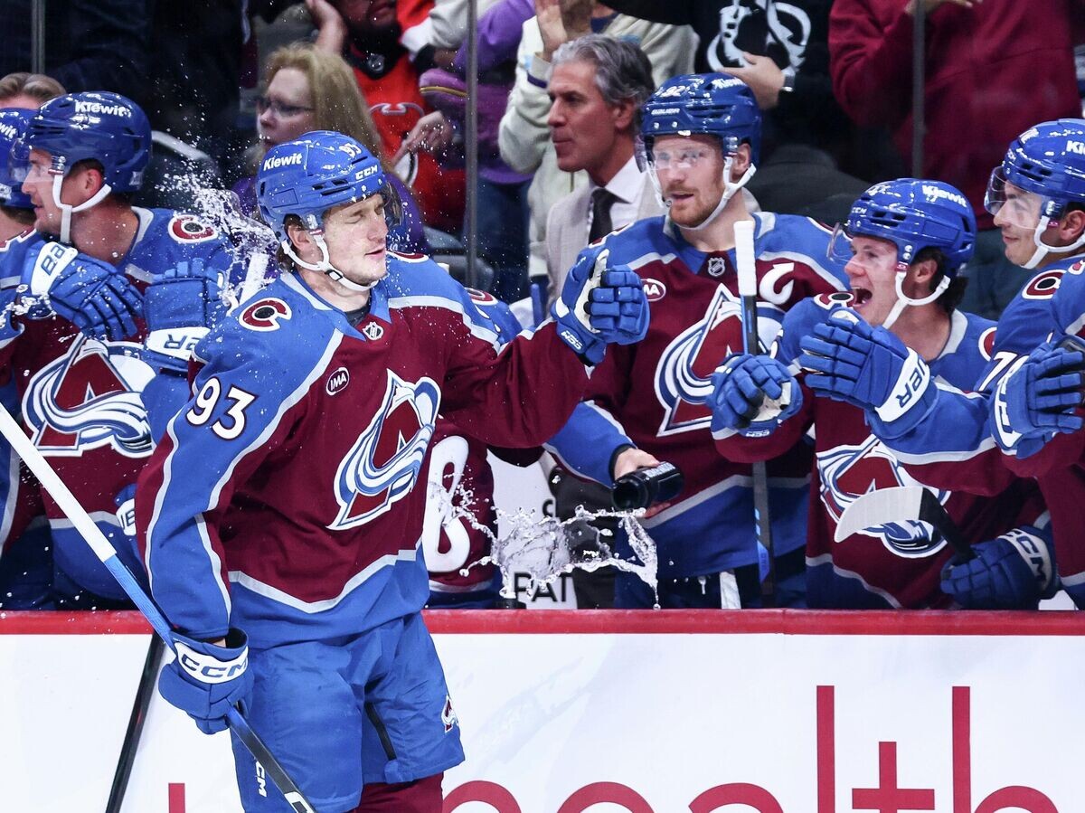    Хоккеист "Колорадо Эвеланш" Захар Бардаков© Getty Images / Tyler Schank/Clarkson Creative