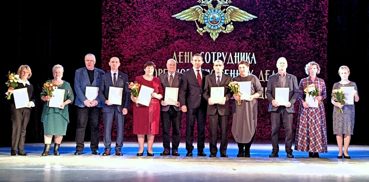 Ветераны снова в едином строю. Фото ОМВД г.Дубны.