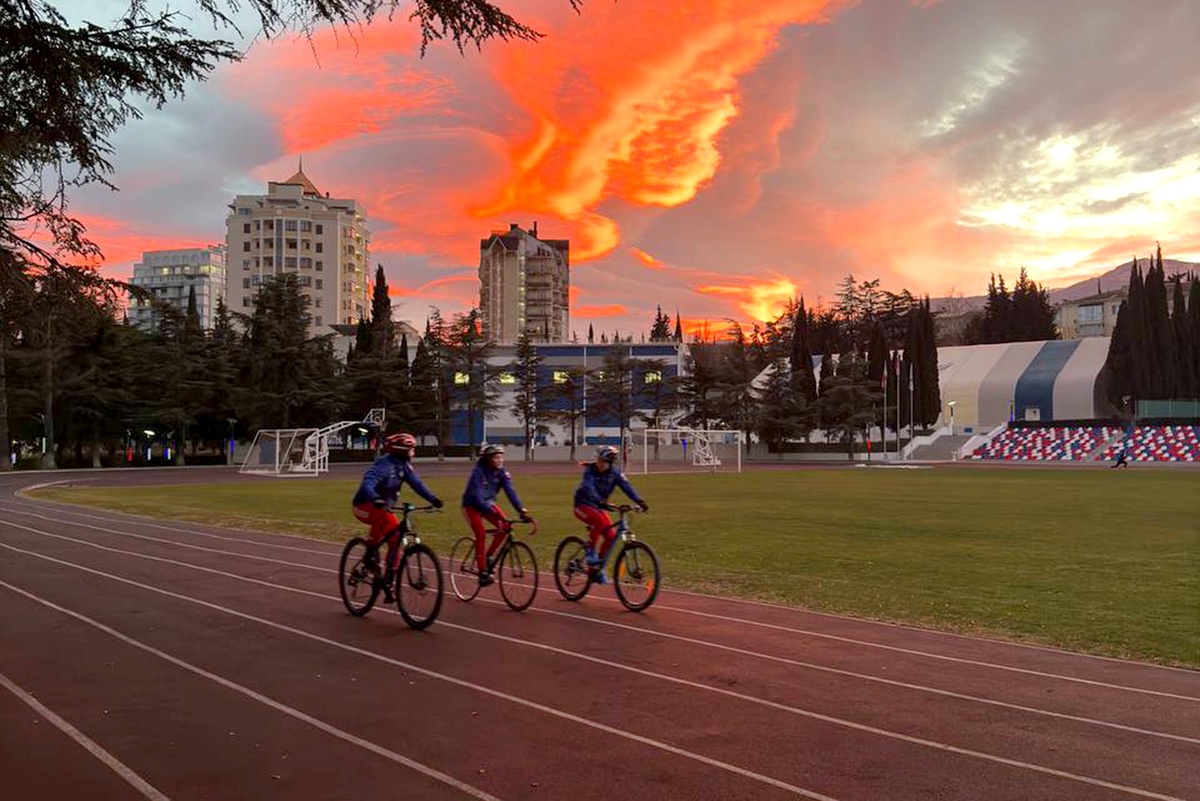    тренировочный центр сборных команд РФ "Крымский"