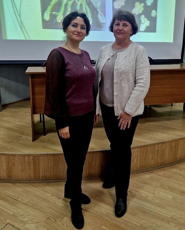 Галина Волчихина и Инна Цыгулева Веселовские вести  📷
