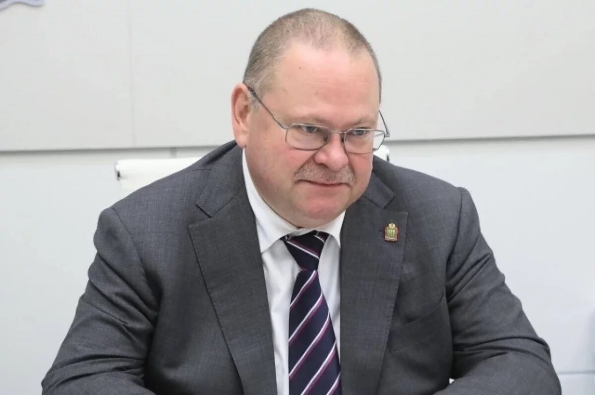    Мельниченко: Антон Макарский в рамках проекта ПФО спел в песне Пахмутовой