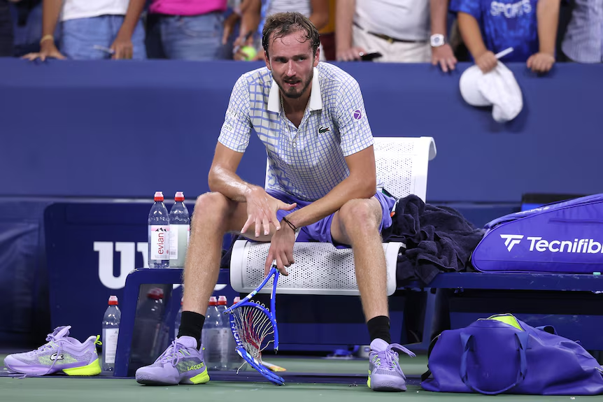     Даниил Медведев