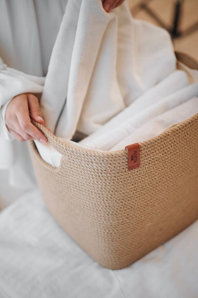 Бельвая корзина с ручками / цена без скидки 4900р - цена со скидкой 3920р