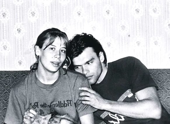 на фото Дарья Югентс и Евгений Дятлов