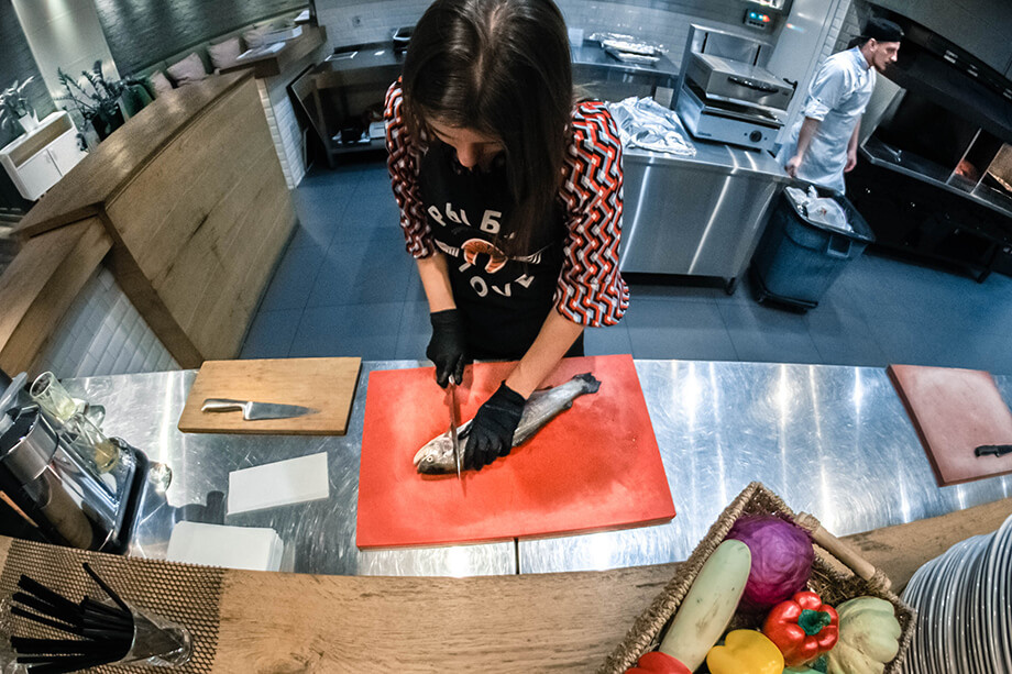 Цена на рыбу растёт из-за наценок посредников. | Фото: Анна Матвеева/Octagon.Media