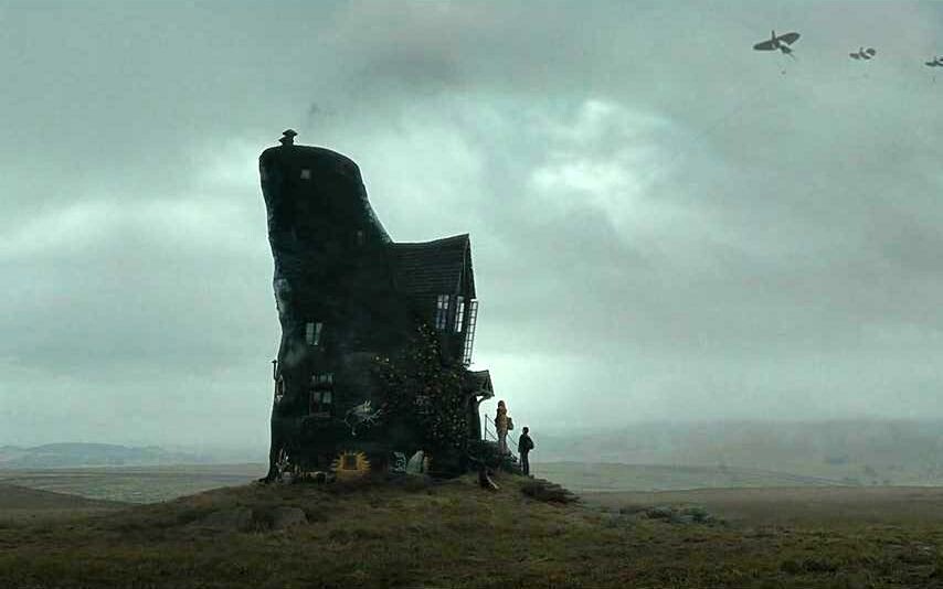 Классный силуэт у строения))