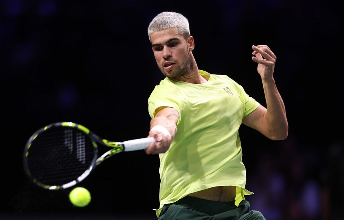 Фото: 2025 Getty Images
Карлосу Алькарасу сложно играть в зале на харде