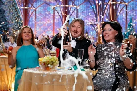 "За кадром "Голубого огонька": Как создавался главный телевизионный миф о советском празднике"