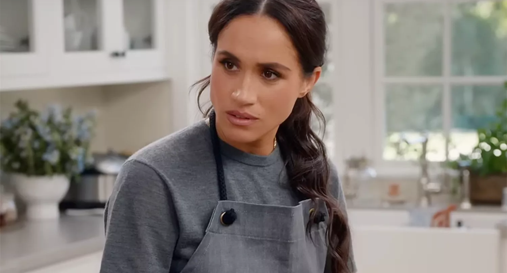 Как Британские эксперты громят новую коллекцию и "Королевское самомнение" Меган Маркл?