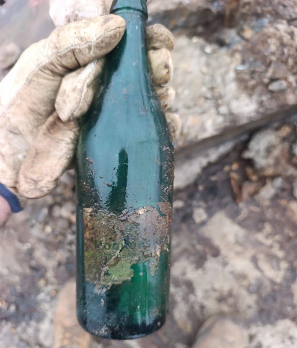    Здесь были: письмо от строителей нашли под памятником Салавату Юлаеву в Уфе