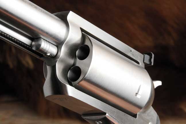 Барабаны BFR обычно не рифленые, что повышает их прочность. Штифт барабана закреплен винтом, соединяющим его со стволом.