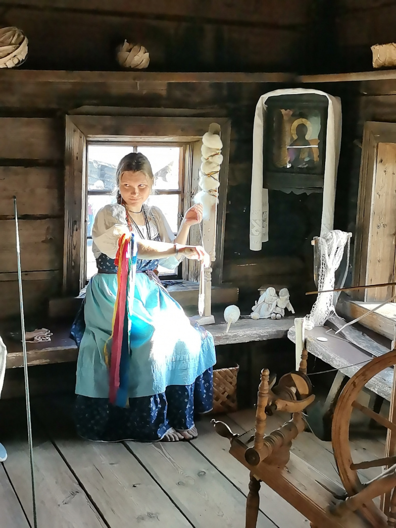    Экскурсовод и мастерица нашли любовь на КижиКижская волость