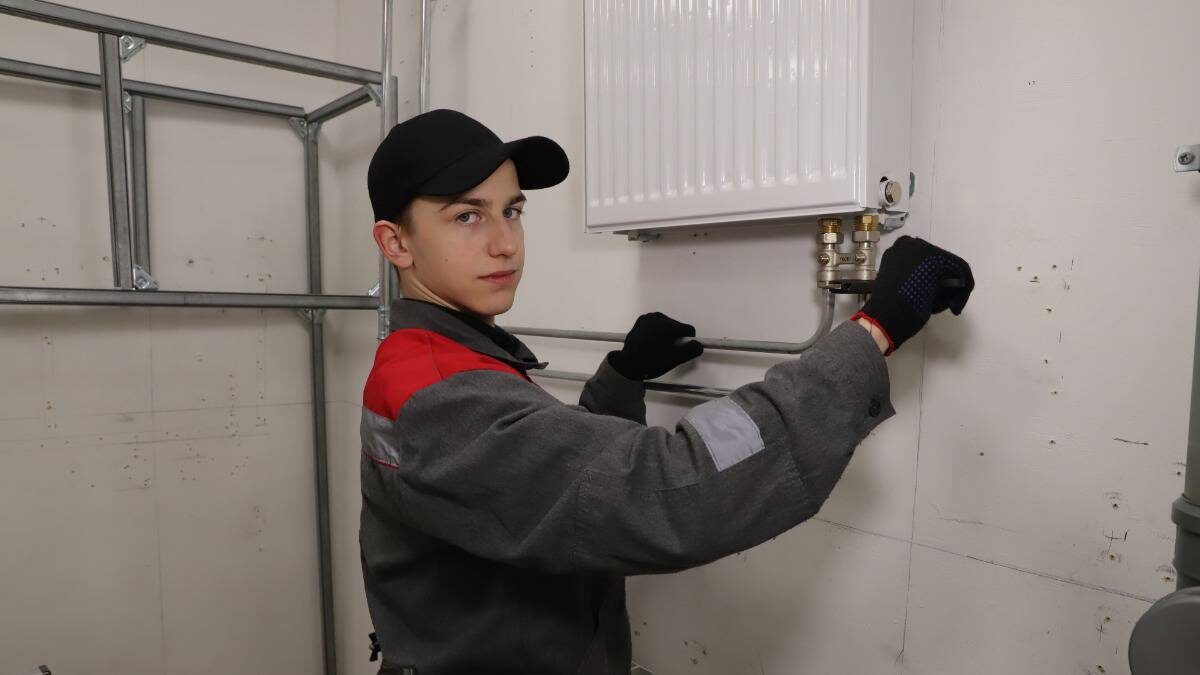    Пожаловаться на отсутствие отопления можно через портал «Госуслуги». Теперь ответственное лицо, не обеспечившее тепло в квартире, получит за это штраф / Фото: Анатолий Цымбалюк / Вечерняя Москва