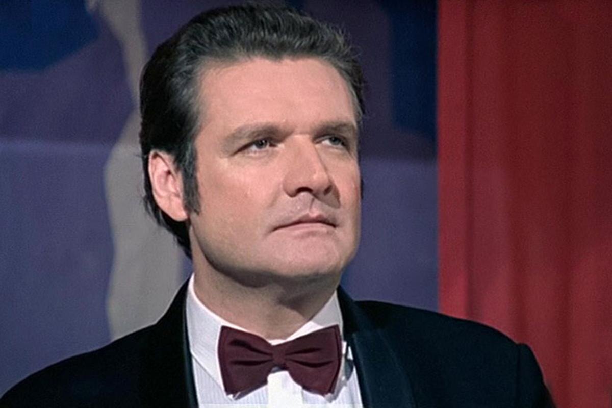 «Школа-студия Александра Митты», на производственной базе киноконцерна «Мосфильм» / Youtube📷Кадр из фильма «Граница. Таёжный роман», (2000)