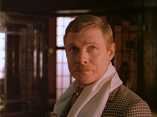 Что делают с человеком 20 лет жизни с Холмсом.