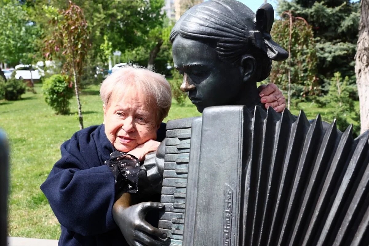    Александра Пахмутова отмечает 96-й день рождения