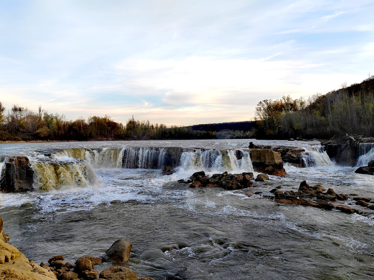 Новый Белореченский водопад на реке Белая. Город Белореченск. Фото автора
