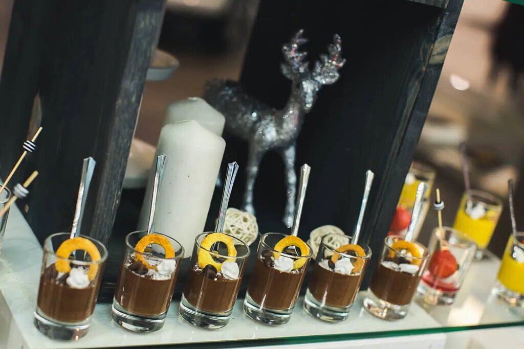 Фуршетное меню с доставкой на Новый год - shop.m-catering.ru