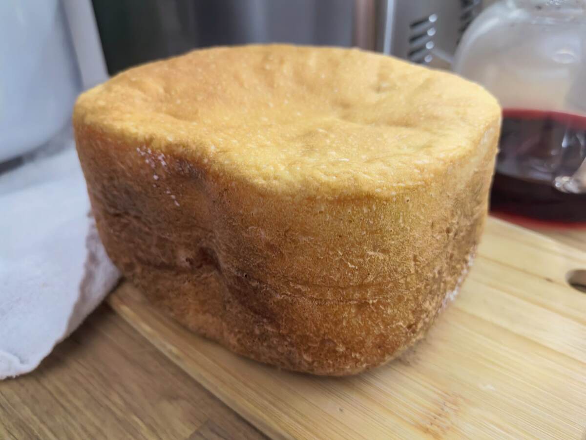 Готовый домашний белый хлеб