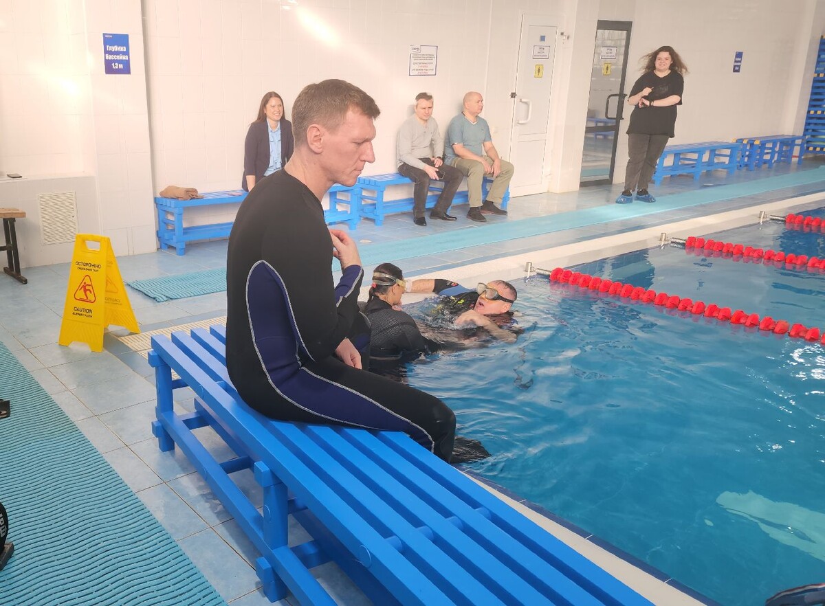 Отдых после заплыва. 