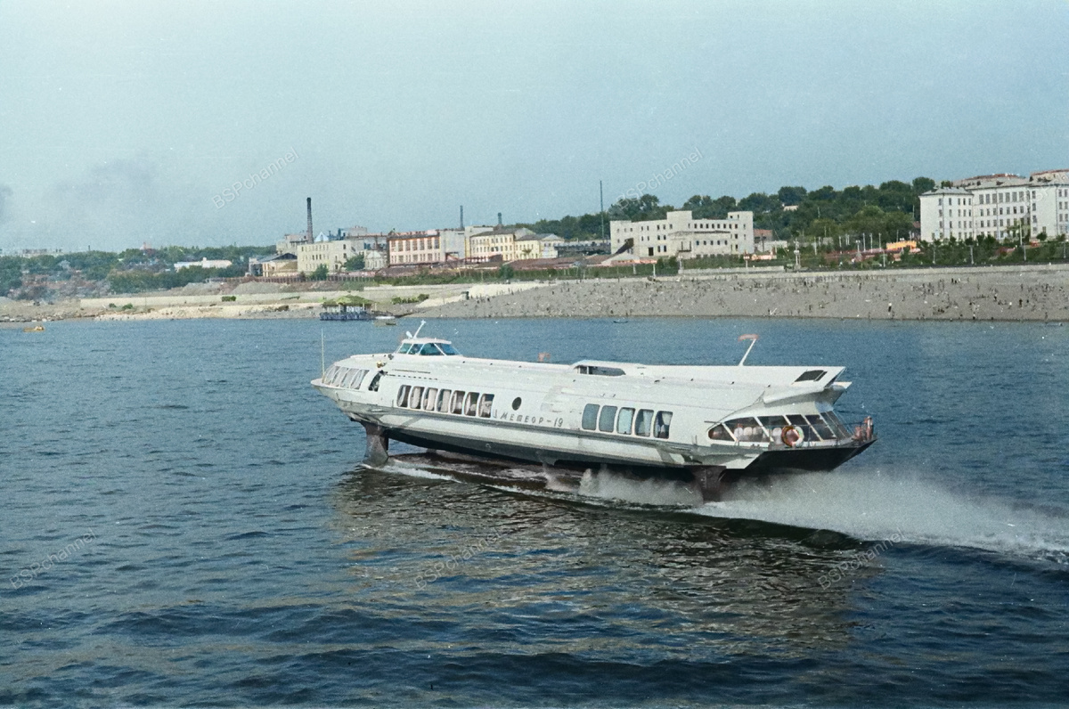 Автор: Юрий Поликарпович Шакурин