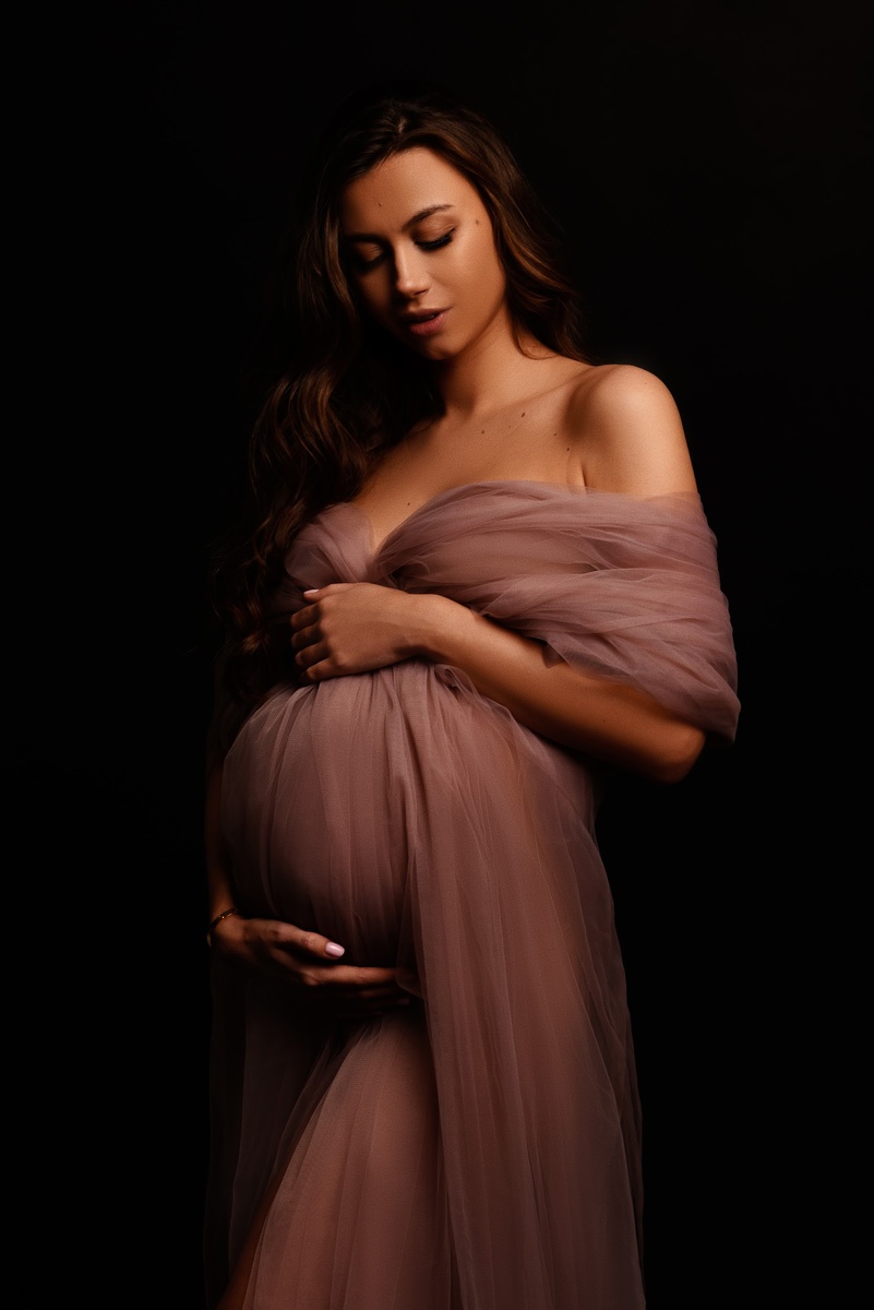 Фотосессия беременности в ткани