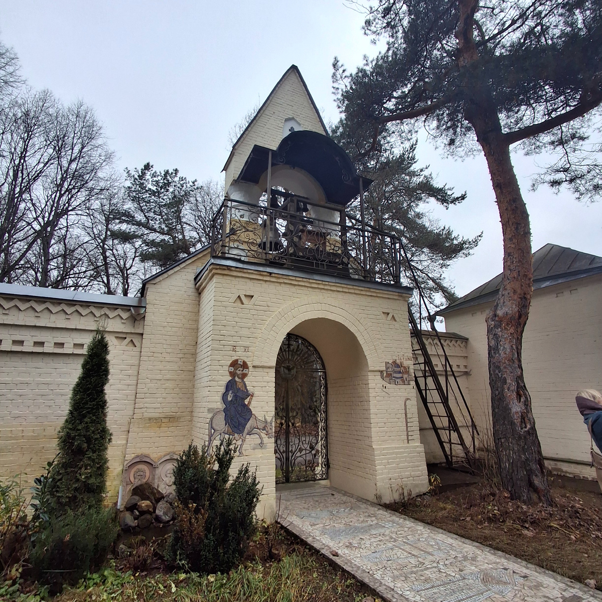 Колоколенка скита