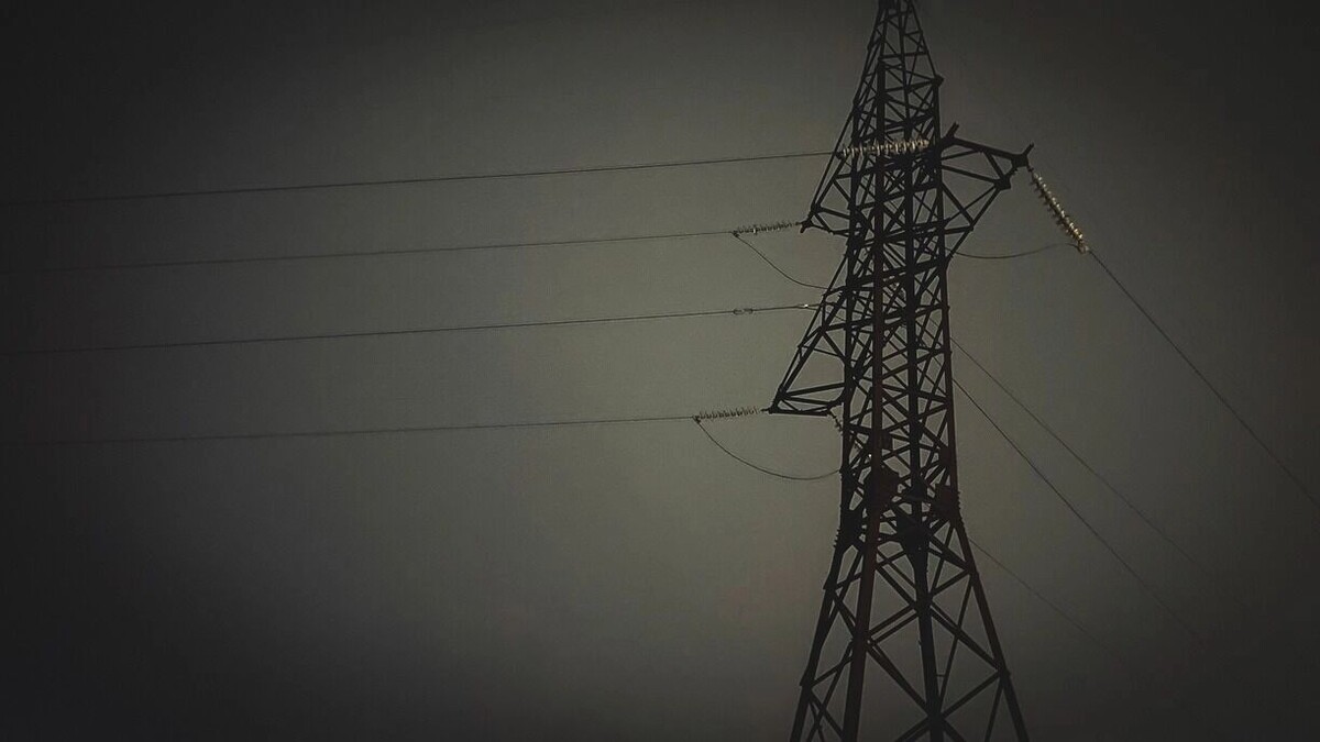 Тысячи домов без света и тепла: последствия ударов по энегосетям. Фото: 1MI