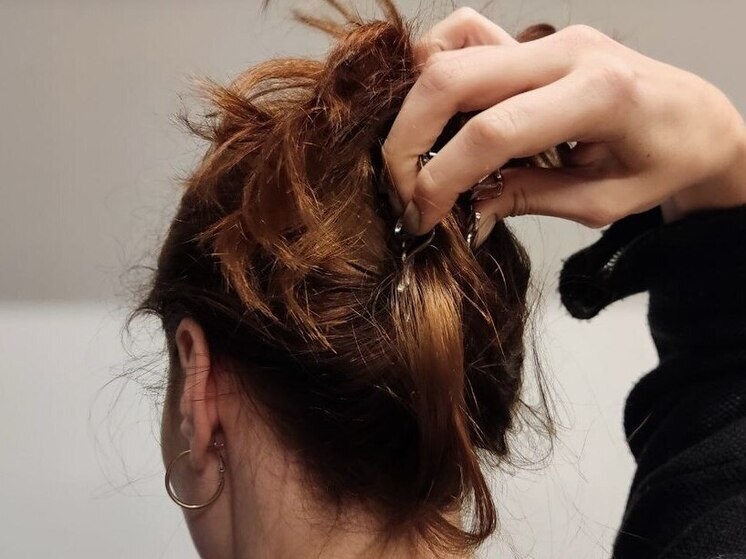     Воздействие на определенные нервы, которые расположены над глазом, действительно избавят от боли. Фото: Архив МК в Великом Новгороде