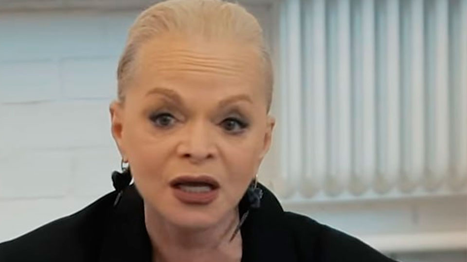 "Продавай недвижимость и рассчитайся – позорище!": почему Долина, имея имущество на сотни миллионов, не рассчитывается за квартиру