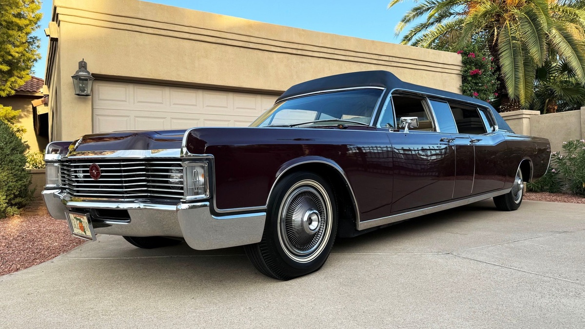 Lincoln Continental 1969 года