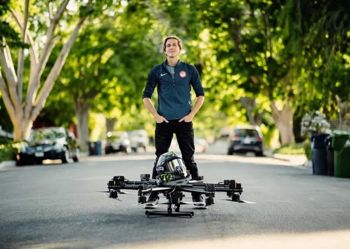    Sky Surfer / © Getty Images