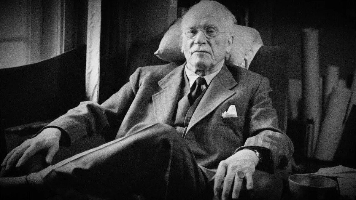 Карл Густав Юнг