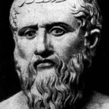 Платон (427 до н. э., Афины — 347 до н. э., там же) — древнегреческий философ, основатель Афинской Академии и многовековой традиции платонизма в европейской философии. Ученик Сократа, учитель Аристотеля.