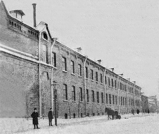 Так выглядел Колбасный завод братьев, его здание существет до сих пор.