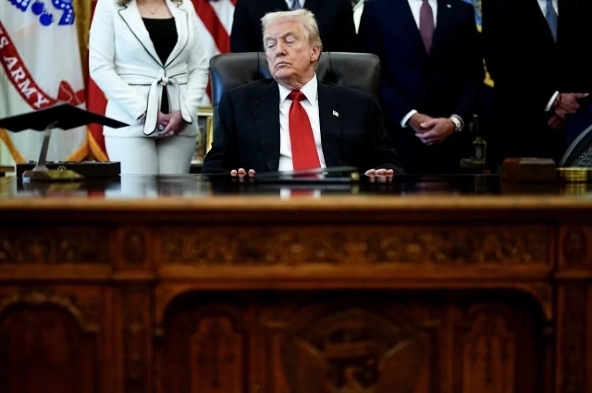    Геронтолог Новоселов: состояние засыпающего на встречах Трампа ухудшается