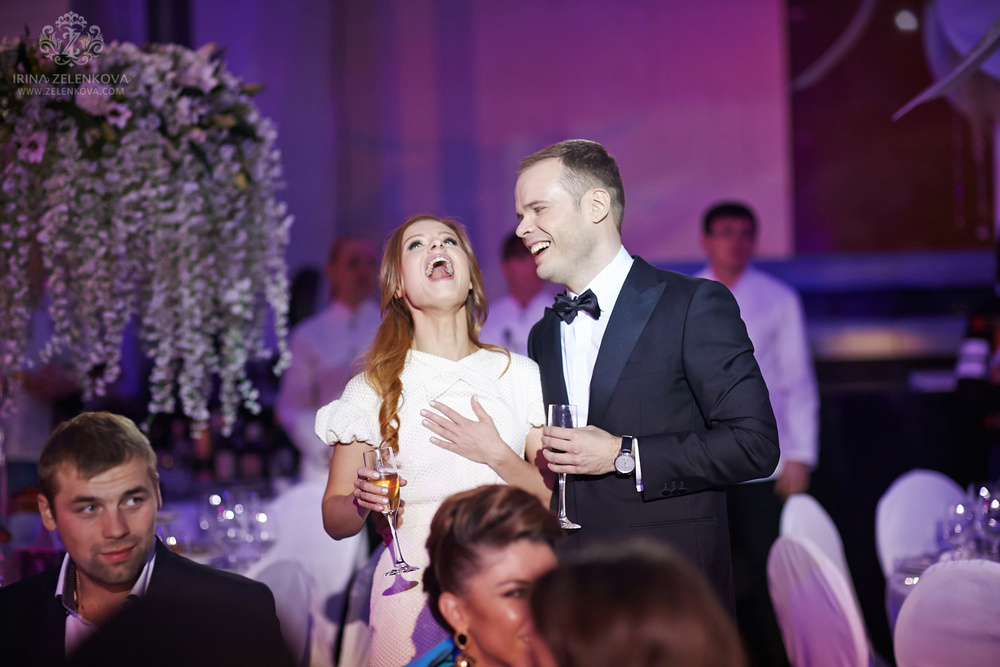 Фото с сайта https://www.поющиеофицианты.москва/