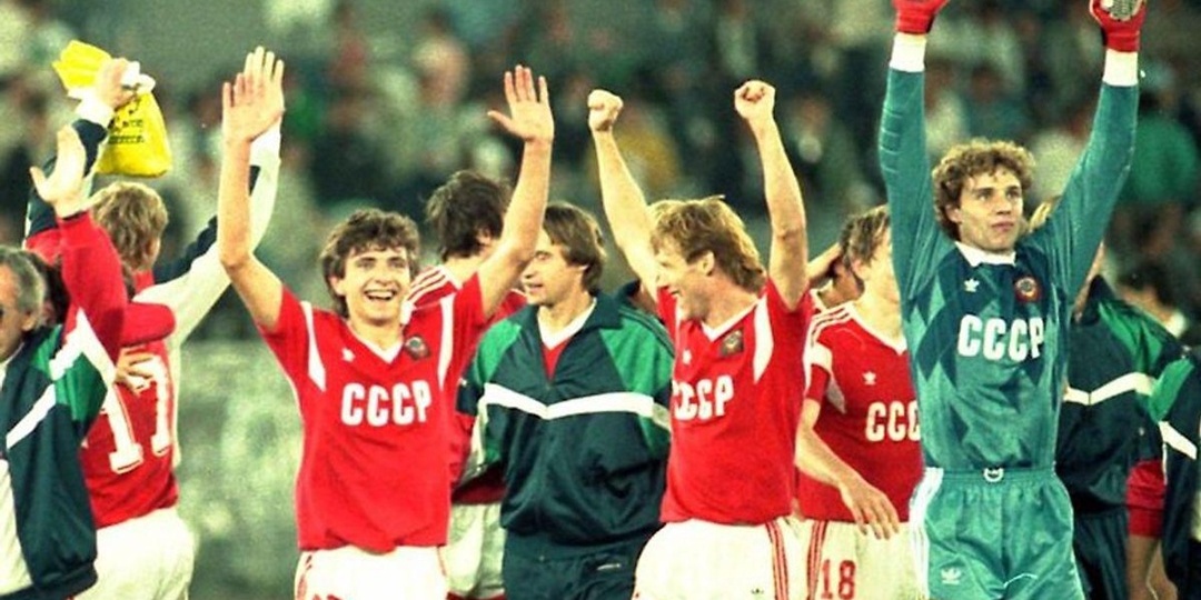 Профессор Гаджи Гаджиев и сборные страны