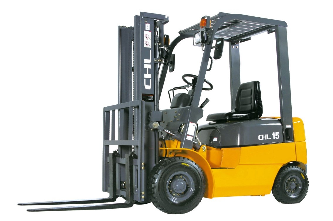 Вилочный погрузчик газ/бензин CHL CPQYD15