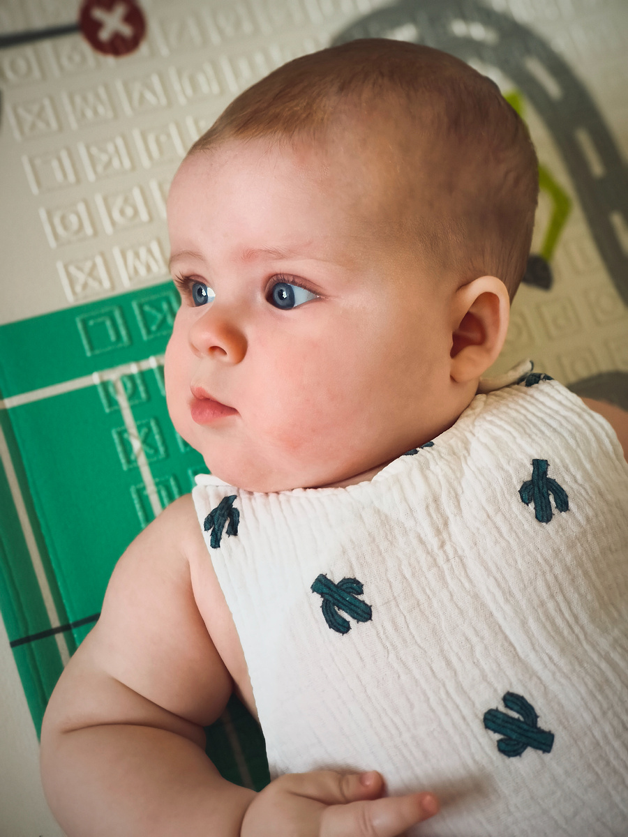 Верунчик тоже в шоке, что в неётак мало людей верит