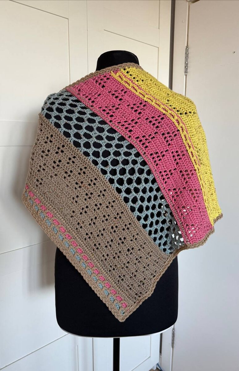 Невероятный бактус со множеством узоров 