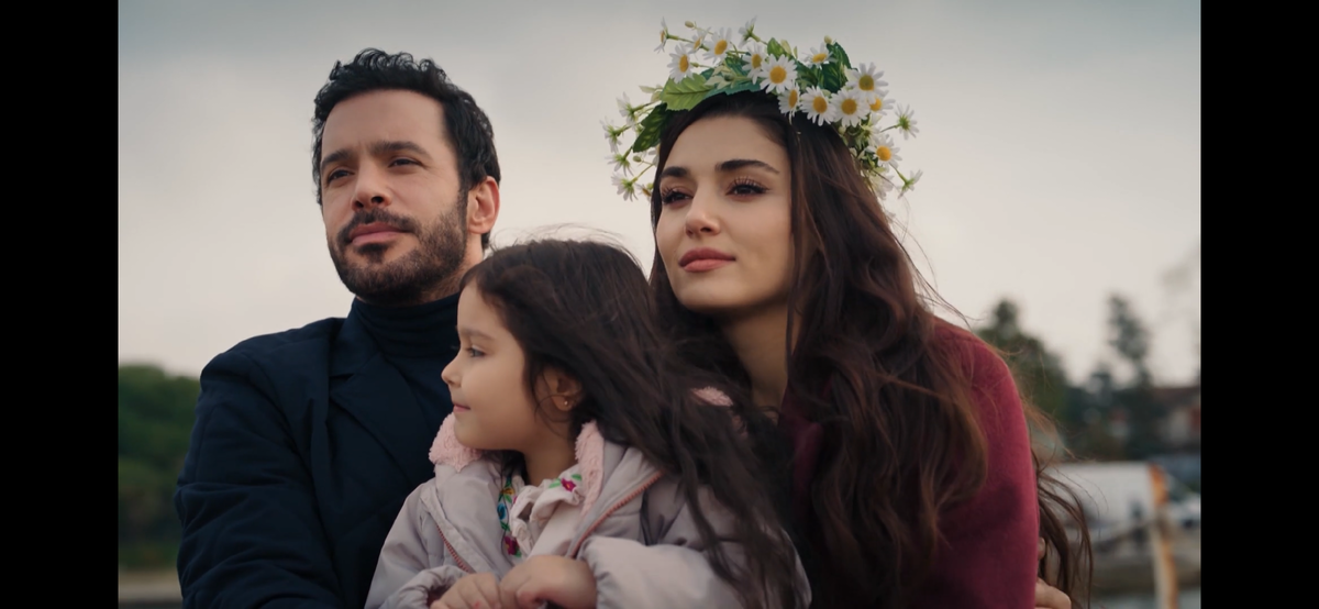 Стоп кадр из сериала «Любовь и слёзы»