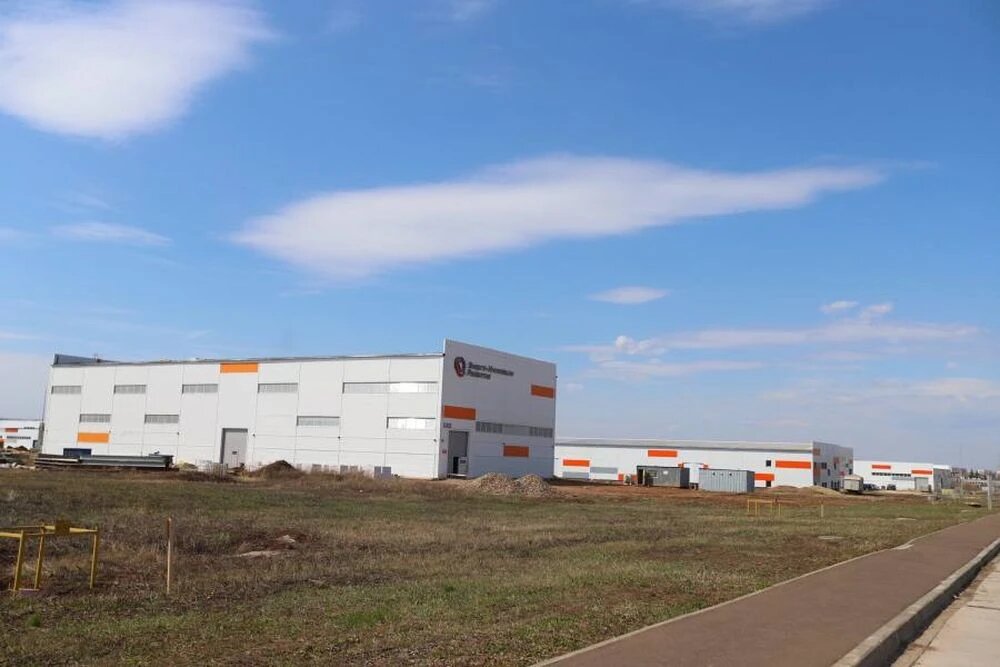    По завершении строительства третьей очереди промпарка «Нижнекамск» в городе будет создано 500 рабочих мест